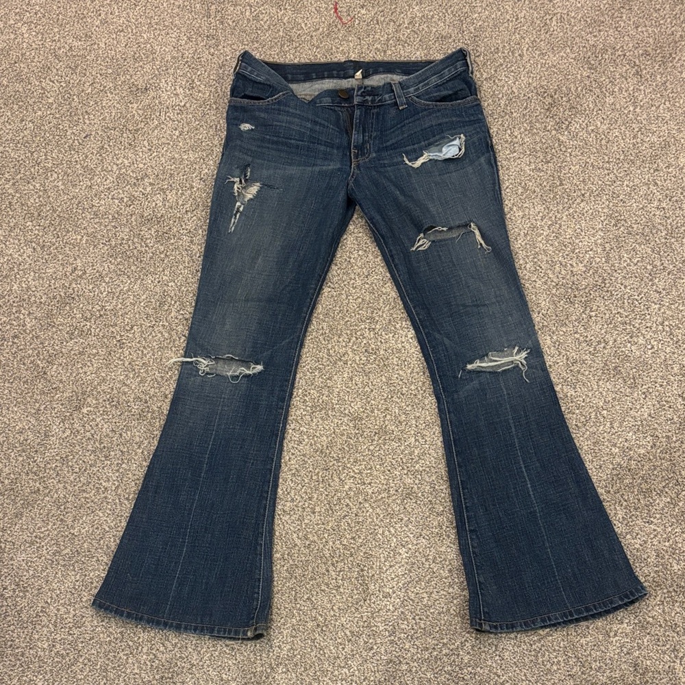 Stylish Blue Distressed Women Jeans